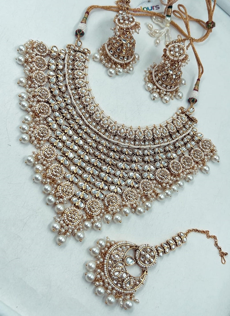 White Festival Wear Kundan Necklace Set 383117