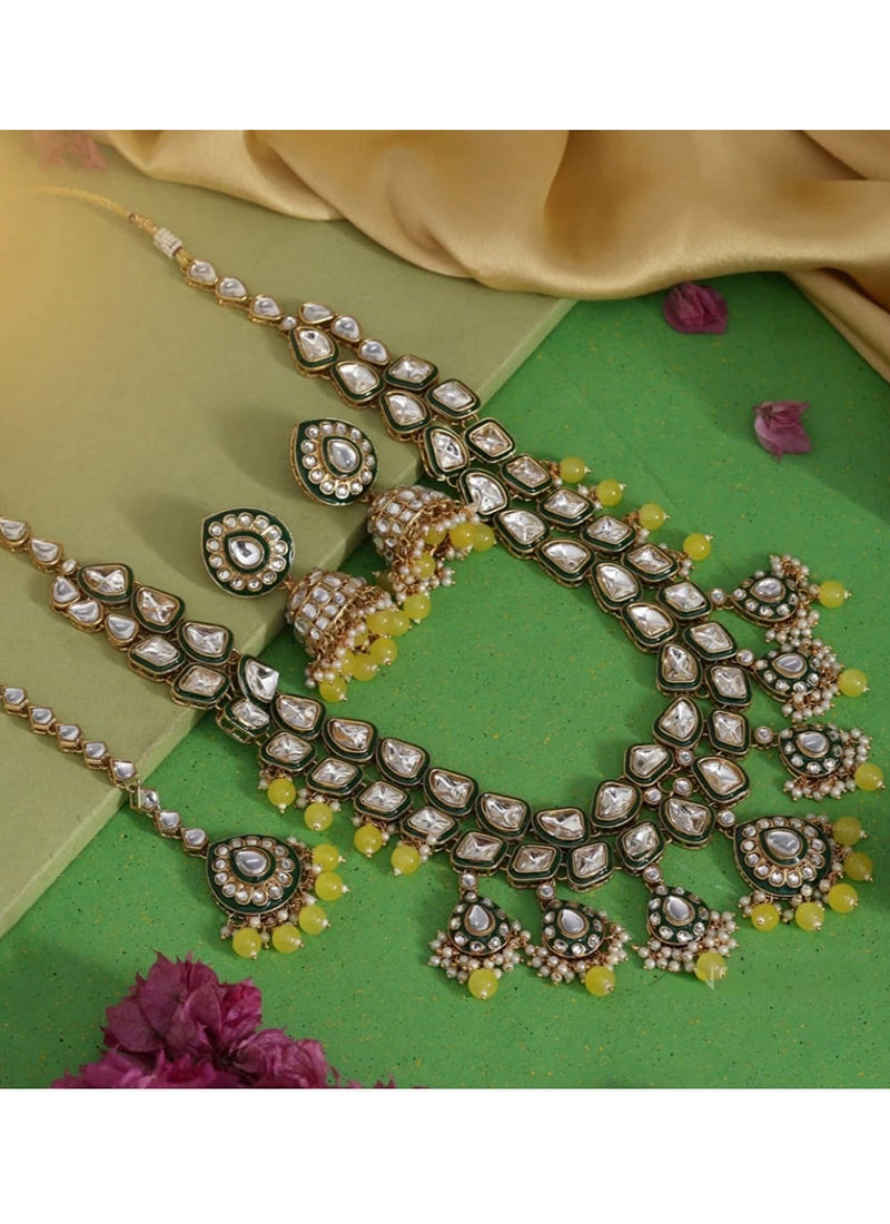 Yellow Festival Wear Kundan Necklace Set 383129