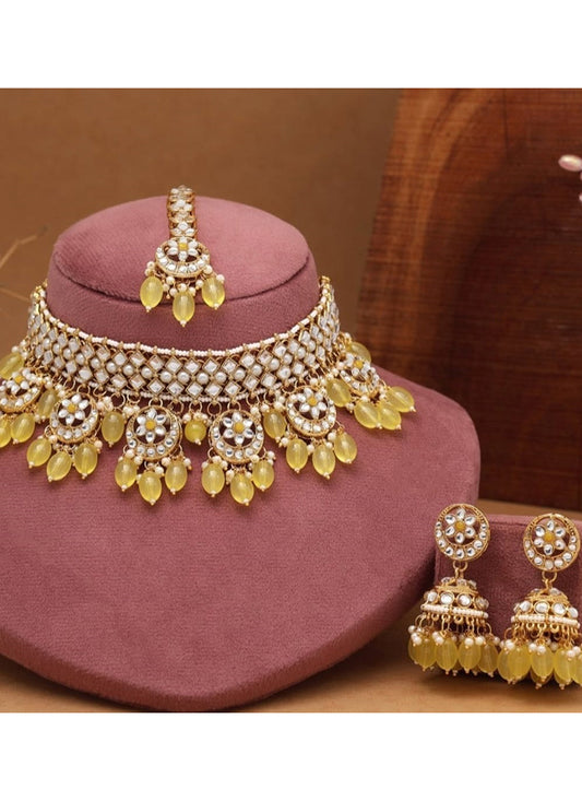 Yellow Festival Wear Kundan Necklace Set 383082