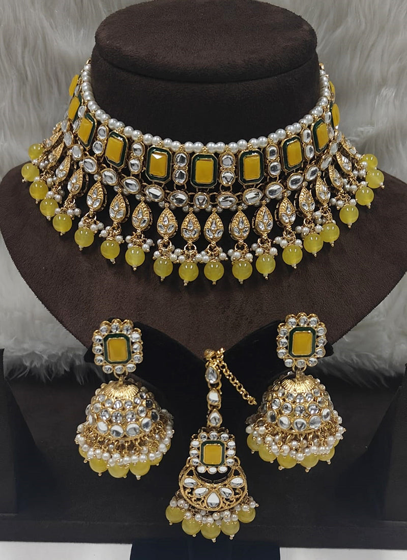Yellow Festival Wear Kundan Necklace Set 383090