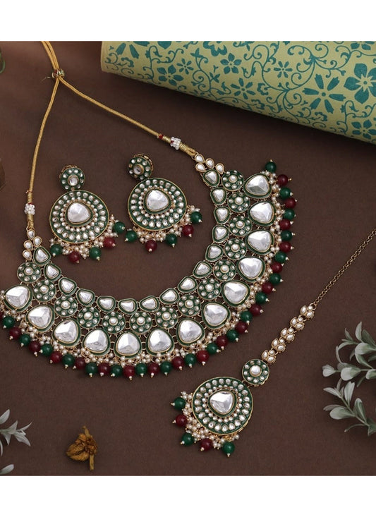 Multi Color Festival Wear Kundan Necklace Set 383101