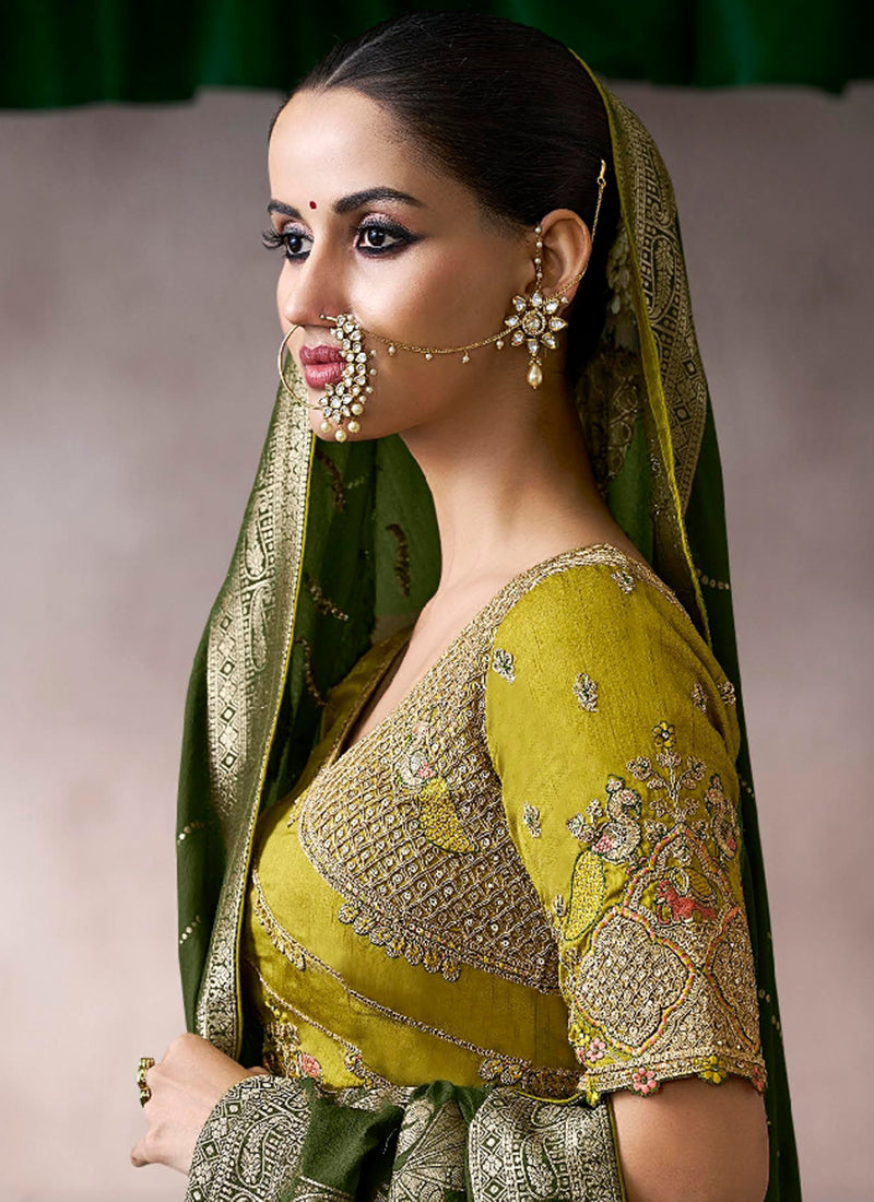 Pure Crepe Mehndi Wedding Wear Heavy Work Wedding Saree 387287