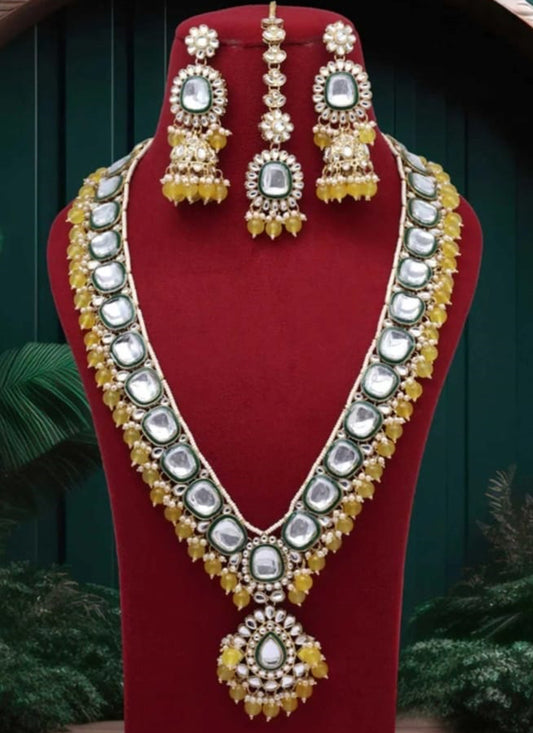 Yellow Festival Wear Kundan Necklace Set 383122