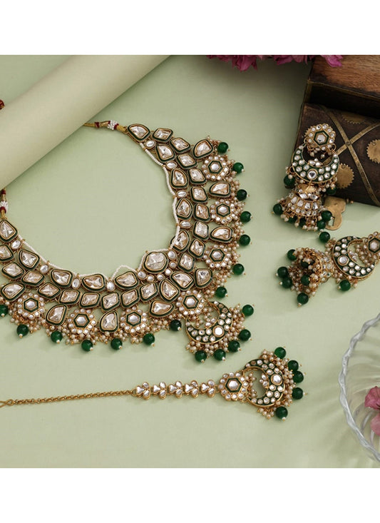 Dark Green Festival Wear Kundan Necklace Set 383124