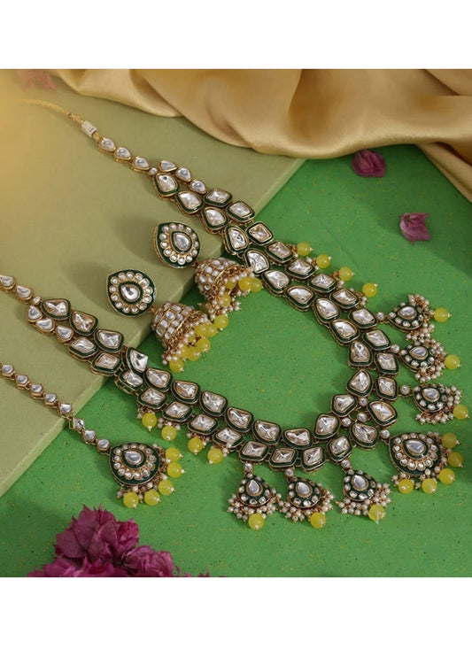 Yellow Festival Wear Kundan Necklace Set 383129