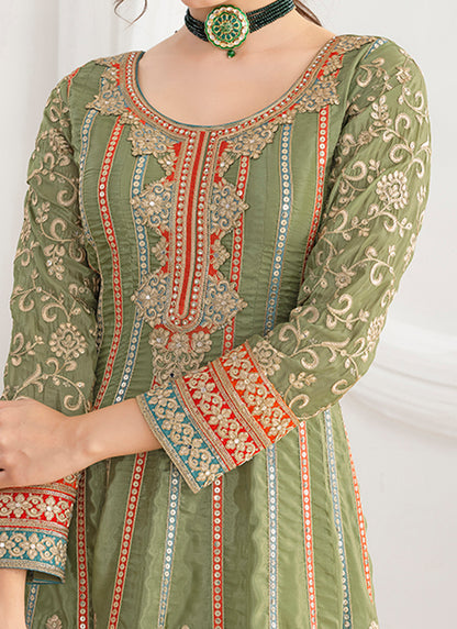 Silk Green Wedding Wear Embroidery Work Readymade Anarkali Suit 387680