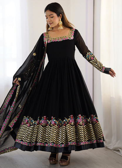 Georgette Black Wedding Wear Embroidery Work Readymade Anarkali Suit 386820