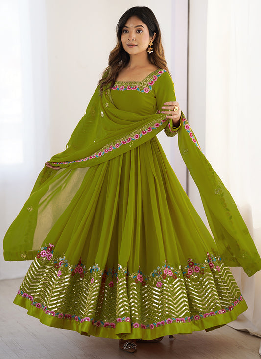 Georgette Green Wedding Wear Embroidery Work Readymade Anarkali Suit 386822