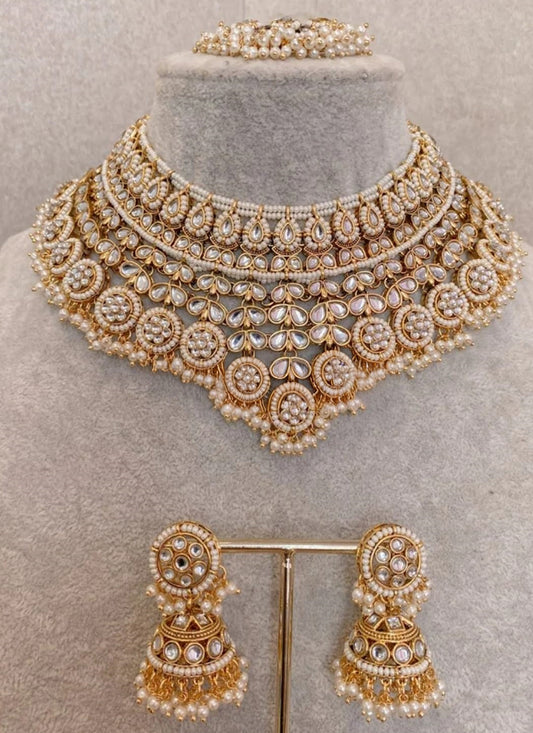 Golden Festival Wear Kundan Necklace Set 383110