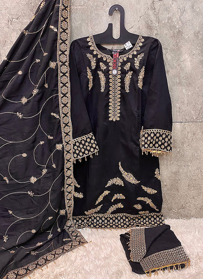 Heavy Chinon Black Eid Wear Zari Work Readymade Pakistani Suit 388185