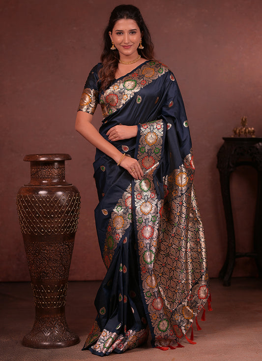 Silk Black Saree with Border Work for Wedding Wear 380898