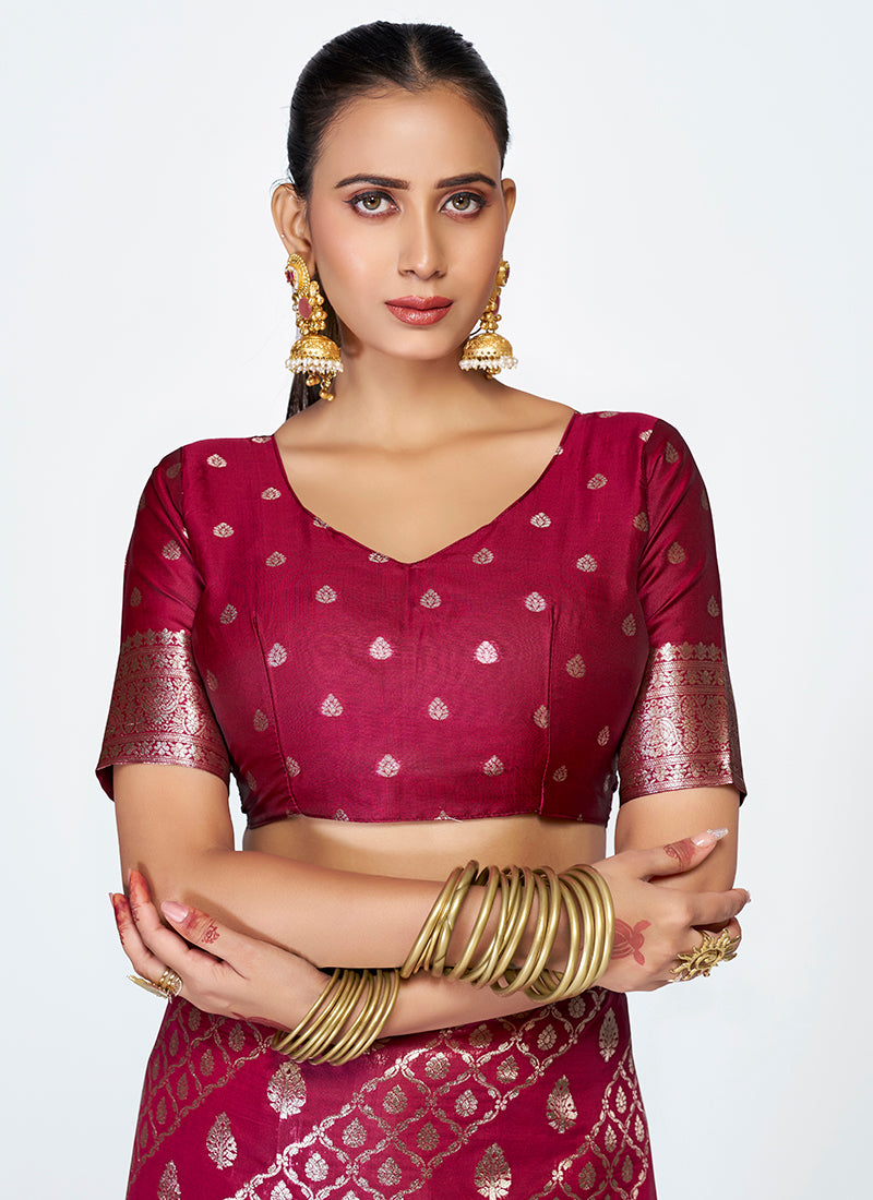 Timeless Banarasi Silk Saree Combo Set Crafted with Luxurious Zari Weaves