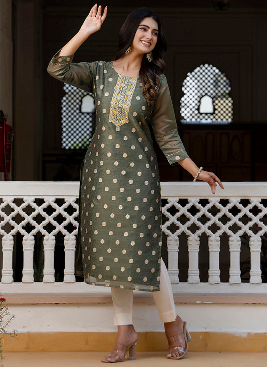 Silk Blend Mehendi Casual Wear Embroidery Work Readymade Kurti 381490