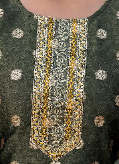 Silk Blend Mehendi Casual Wear Embroidery Work Readymade Kurti 381490