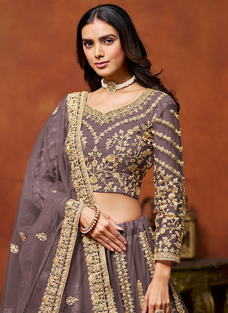 386709 Net Dusty Purple Wedding Wear Zari Embroidery Work Lehenga Choli
