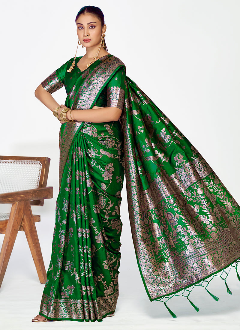 Deluxe Banarasi Silk Saree Combo Set Showcasing Fine Zari Artistry