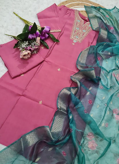 Viscose Pink Casual Wear Embroidery Work Readymade Salwar Suit 387190