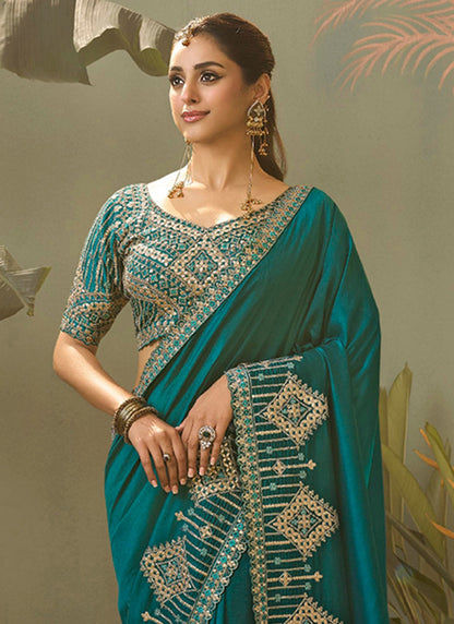 Bemberg Silk Green Wedding Wear Heavy Work Wedding Saree 387273