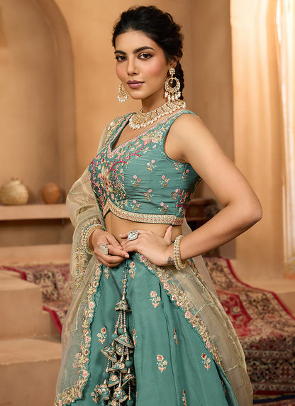 Georgette Green Bridal Lehenga Choli Embroidery Work Lehenga Choli 385350