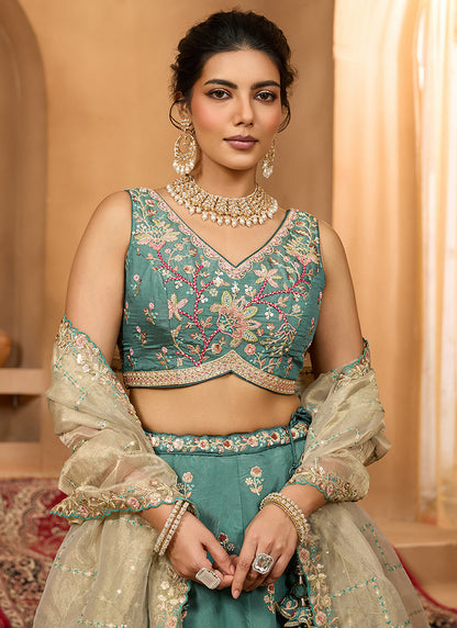 Georgette Green Bridal Lehenga Choli Embroidery Work Lehenga Choli 385350