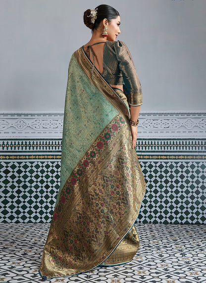 Kanjivaram Mul Silk Light Green Wedding Wear Weaving Work Saree 386637