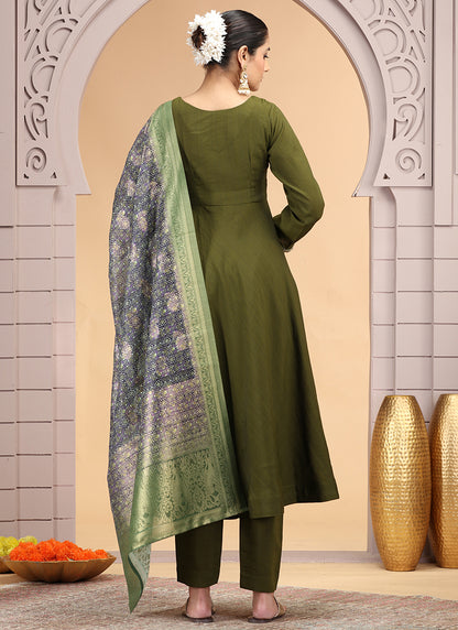 Chiffon Mehndi Festival Wear Pattern Pc Work Readymade Anarkali Suit 386183