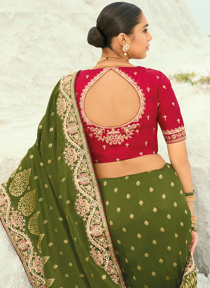 Dola Viscose Mehndi Wedding Wear Heavy Work Wedding Saree 386451