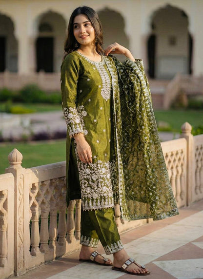 Gmy Silk Mehndi Eid Wear Sequins Embroidery Work Readymade Pakistani Suit 388813