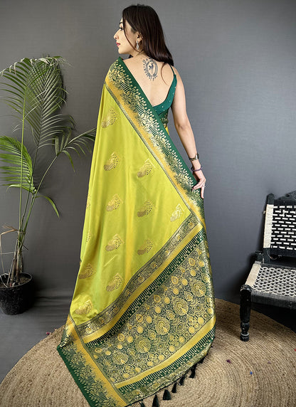 Banarasi Silk Parrot Green Festival Wear Weaving Work Saree 387973