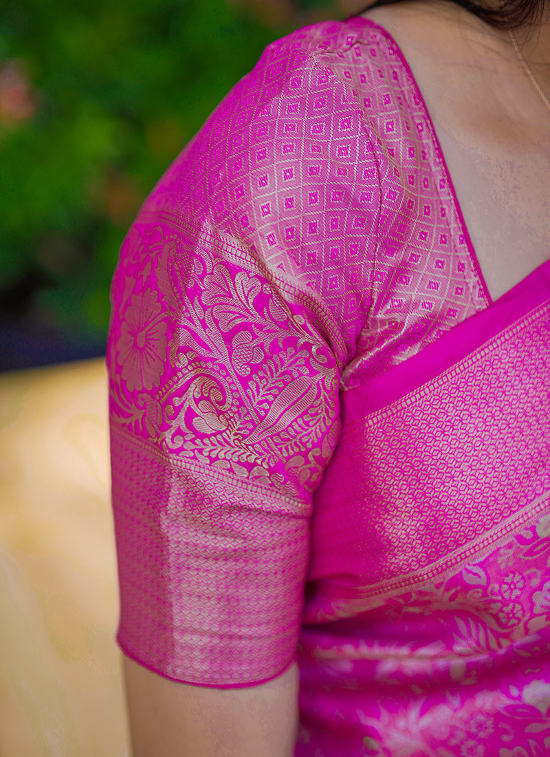 Kanchipuram Silk Pink Festive Wear Weaving Work Saree 386357