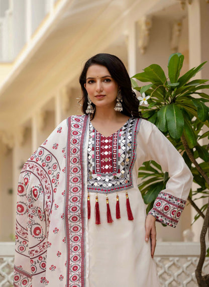 Muslin White Casual Wear Mirror Work Readymade Plazzo Suit 386046