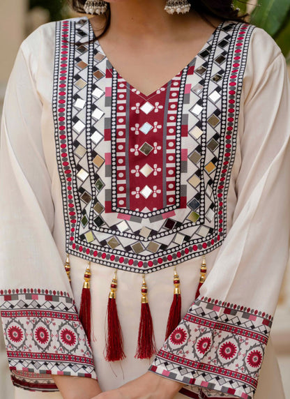 Muslin White Casual Wear Mirror Work Readymade Plazzo Suit 386046